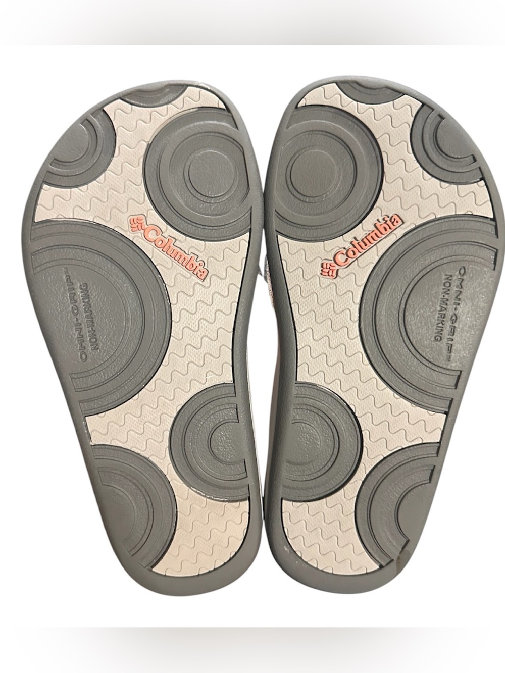 Columbia Kids Coral to Light Pink Ombre Flip Flops - Picture 3 of 4